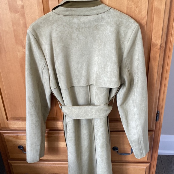 Ladies light green long coat - suede feel. NEW never worn - Picture 3 of 3